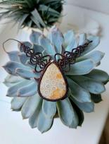 Macrame kaklo papuošalas