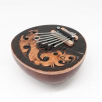 Kalimba „Antique Turtle“ iš kokoso kevalo 16 cm