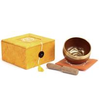 Dainuojantis dubuo – bamba 8x8x5 cm