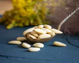 Ekologiški migdolai be luobelių - 20 kg