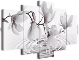 Paveikslas Magnolijos virš vandens