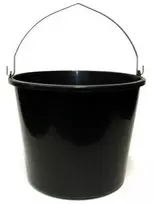 Plastikinis kibiras, su rankena, juodos sp., 12 l
