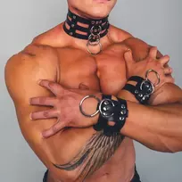 Vyriškas odinis BDSM rinkinys