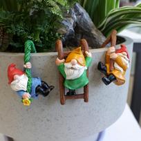 A Set of Mini Dwarf Climbing Statues, Outdoor Fairy Garden Resin Crafts, Miniature Landscape Pendant Ornaments, Flower Pot Decorations, Home Decor