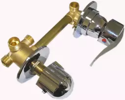 Perjungėjas vandens funkcijų 4 padėčių su sriegiais 14 cm