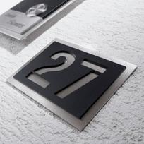 Moderni namo numerio lentelė iš nerūdijančio plieno, juodos spalvos