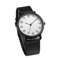 Minimalist Couple Analog Watches Exquisite Leather Watch for Lover Casual Quartz Clock Classic Retro Wristwatch Lovers Gift