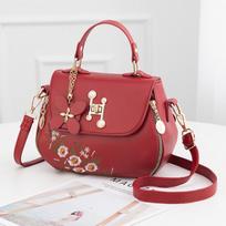Siuvinėta rankinė Moteriškas krepšys Naujas tinklo raudonas mados Crossbody krepšys Universalus PU odinis pečių krepšys 24x13x18cm raudona