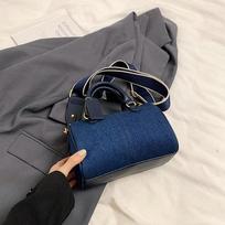 Daugiaspalvės mozaikinės mažos rankinės moterims Džinsinės peties CrossBody krepšiai Atsitiktinės gatvės Bostonas Dizainerių rankinės 20.5x6.5x14cm mėlyna