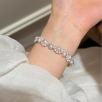 French Rose Pearl Manta Bracelet: Elegant, Versatile, and High-End Jewelry for the Gentle Lady.