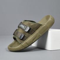 Men's Soft Sole Cowhide Flip-Flops: 2025 Versatile Outdoor Trendsetter Sandals, Customizable in Small Batches. Size 43