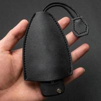 For Suzuki DZire IGNIS Alto Spacia Jimmy VITARA SX4 GW250 1Pcs Leather Car Badge Key Cover Case Auto Key Bag Shell Keychain