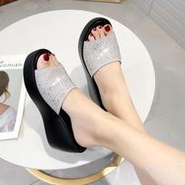 Fashion 2024 Woman Slippers Summer Platform Ladies Wedges Peep Toe Rhinestone Slides Female Solid Women Casual Outdoor Shoes Women's 35 smėlis