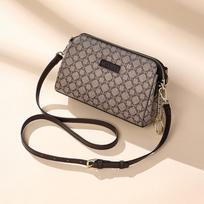 Bag women's new popular messenger bag fashion explosion commuter small square bag niche design shoulder women's bag