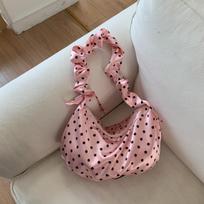 Vasarinė didelės talpos satininė taškuota koldūno formos rankinė, nauja klostuota madinga tote rankinė, elegantiška moteriška rankinė per petį/po pažastimi rožinė