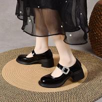 Round head Mary Jane shoes Velcro buckle women's shoes cow patent leather square buckle college style black thick heel small leather shoes 34