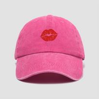 Red Lips Kiss Printed Baseball Hat Sunscreen Sunshade Party Travel Hat Simple Design Adjustable
