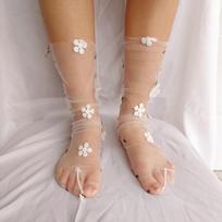 2 Pairs Women Girls Transparent Socks Breathable Ultra Thin Mesh Tulle Socks Female Sweet Cool Socks Sexy Flower Lace Socks One Size