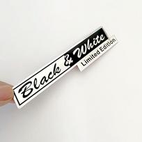 1Pc 3D Aluminum Black And White Limited Edition Emblem Badge Sticker Logo Rear Trunk Door Decal For Range Rover Car Accessories juoda balta spalva