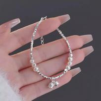 Elegant Pearl Tulip Bracelet: Versatile, Gentle Style for Women