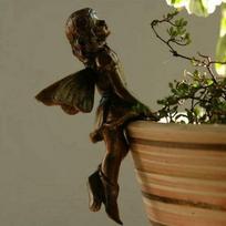 T02C!4 PCS Girl Hanging Cup Resin Decoration Fairy Combination Flower Basket Edge Decoration Garden Design Fairy Pot Huggers