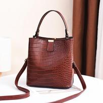 Minkšta odinė rankena Crossbody krepšys moterims Didelės talpos kibiras krepšys Dizainerinė rankinė Crossbody pečių krepšiai 31*11*19cm ruda
