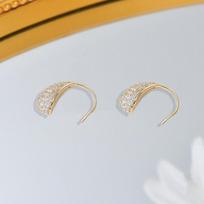 Elegant Zirconia Water Drop Copper Earrings for Women - Versatile, Fashionable, and High-End Feel.