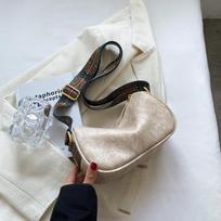 Summer Crossbody Bags for Women  Vintage Fashion Trend Small Leather Design Pillow Shoulder Handbags and Purses AVE 22cmx13cmx8.5cm smėlis