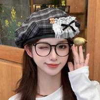 Korejietiška saldi ir miela languota beretė rudeniui ir žiemai, universali, su nėriniuotu kaspinu, aštuonkampė skrybėlė, retro, kasdieniška, dailininko skrybėlė One Size