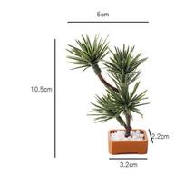 New 1Pcs Micro Landscape Garden Bonsai Ornament 1/12 Dollhouse Simulation Pine Tree Green Plants Bonsai Model Scene Decoration