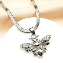 Lovely Bee Pendant Necklace For Women Men Stainless Steel Gold Color Party Wedding Charm Snake Chain Choker Jewelry Accessory