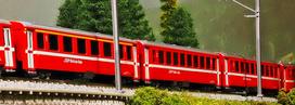 KATO N Gauge Alps Red Passenger Car EWI Basic Set Model Railway Passenger Car (4 cars) 10-1413