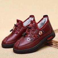 Women's Winter Fleece-Lined Beijing Cloth Shoes - Warm, Thickened, Flat-Bottom Cotton Boots for Middle-Aged & Elderly 37