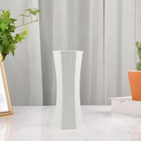Decorative Vase for Centerpiece Use in Office And Living balta