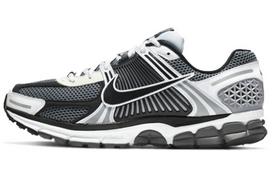 Nike Zoom Vomero 5 SE SP CI1694-001 bėgimo bateliai, juodi ir balti, tamsūs. 42