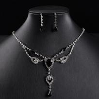 European-American Crystal Water Drop Jewelry Set: Necklace and Earrings for Women - Perfect for Weddings and Evenings