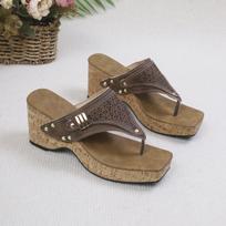 Women's Wedge Heel Flip-flops: 2026 Summer Rivet Hollow Thick Sole, Plus Size 43