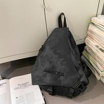 School bag breast bag couple trendy cool contrasting colors outdoor sports cycling mountaineering bag multi-purpose versatile messenger bag rear