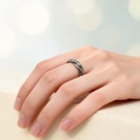 Classic Smooth Twisted Mobius Ring Wedding Bands For Women Men Stainless Steel Finger Statement Jewelry No Fade 7