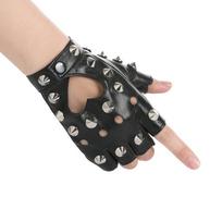 Half-palm Design Fingerless Gloves Studded Details Rivet Gloves Half Finger Gloves  Hip-Hop 1 pair juoda