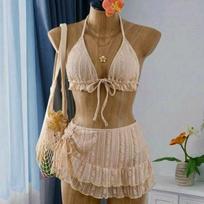 Sexy Bikini Three-piece Gauze Skirt Swimsuit Hanging Neck Solid Color Hit S beveik baltos spalvos
