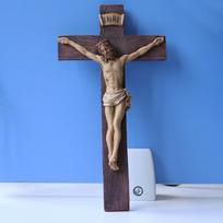 Nukryžiuotojo statulos statulėlės siena namų koplyčios ornamentas kolektyvinė dovana