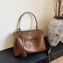Luxury Brand Women Messenger Bags Soft Leather Brown Suede Hand Held Totes Gold Buckle Women Shoulder Bags Lady Trend Satchel ruda