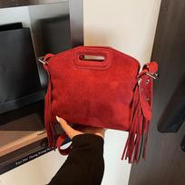 Prekės ženklo dizainerio moteriška zomšinė peties rankinė Retro kutuota įstrižinė rankinė Kibiro formos rankinė 24x10x20cm raudona