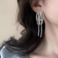 Minimalist Fairy Bow Beaded Stud Earrings - Romantic and Elegant Jewelry balta