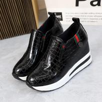 Wegde Heel Shoes for Women Height Increasing PU Leather Casual Shoes for Women Platform Sneakers Slip on Women Platform Boots 35
