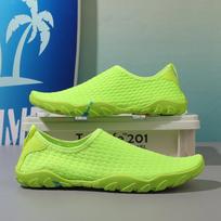 Unisex Greitai džiūstantys neslystantys žvejybos ir paplūdimio batai 45 beige