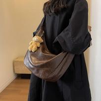 Bag women's new commuter large-capacity messenger bag leather women's bag high-end single shoulder dumpling bag luggage
