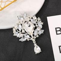 Elegant Versatile Crystal Brooch Water Drop Shape Gold Silver Lapel Decorative Pin Metal High-end Brooch Daily Accessory
