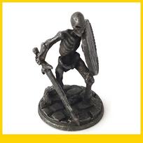 1PC Skull Grasping Sword And Shield Table Decor Halloween Residential Accessory Toy/Work of Art
